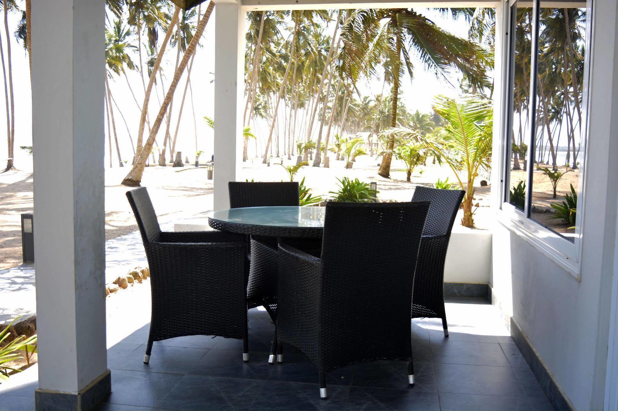 Blue Diamond Beach Resort Appam Dış mekan fotoğraf